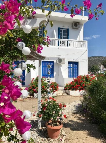 Katapola Vekris Apartments Exterior photo